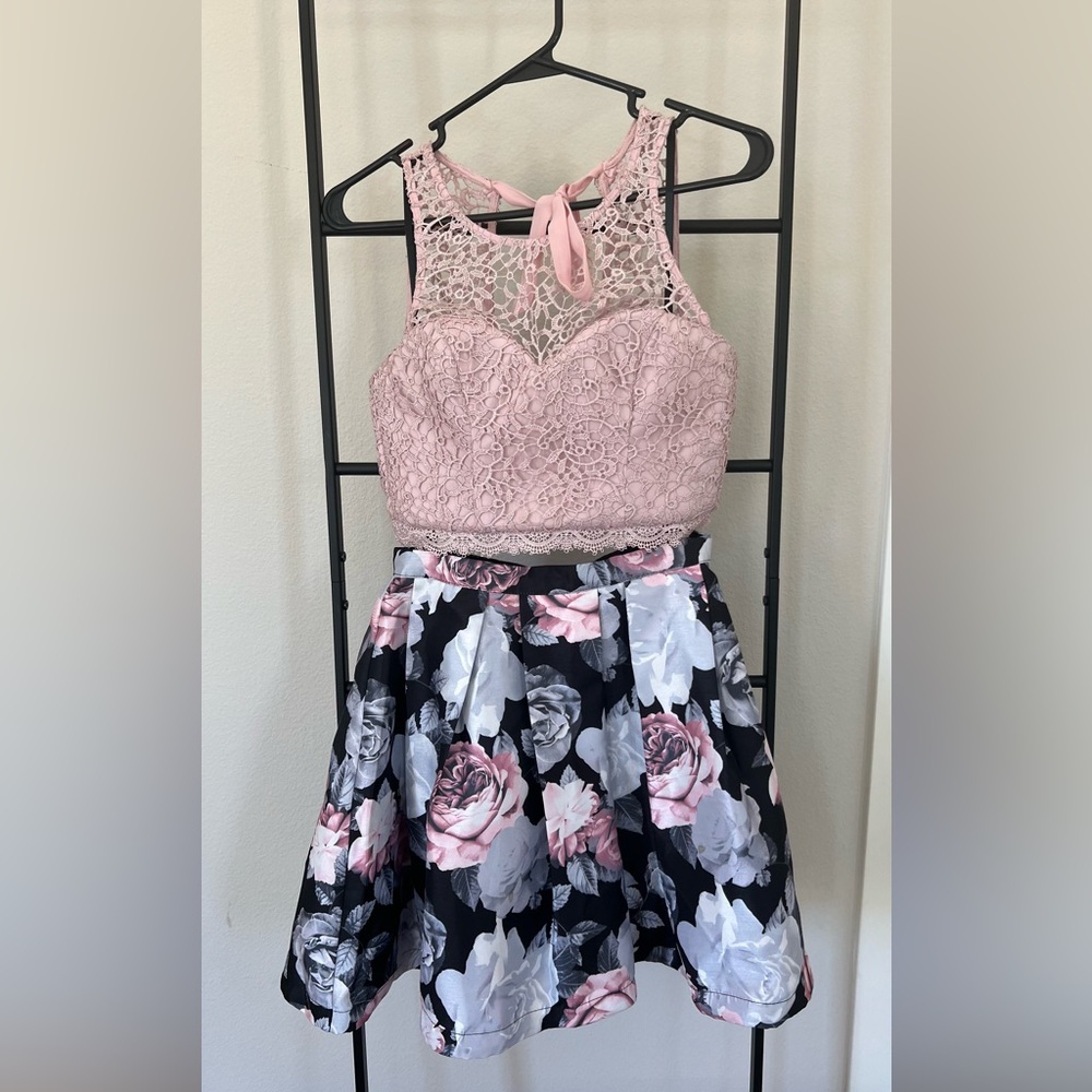 Sequin hearts dress ( 2 pieces ) from Macy’s